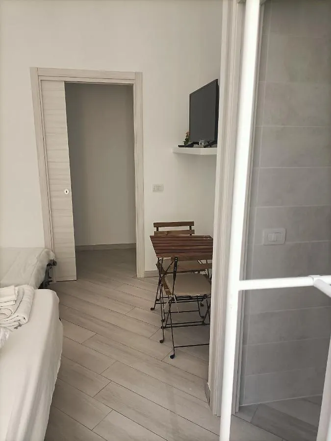 Rooms Add E Criatur Nápoly 0*,
