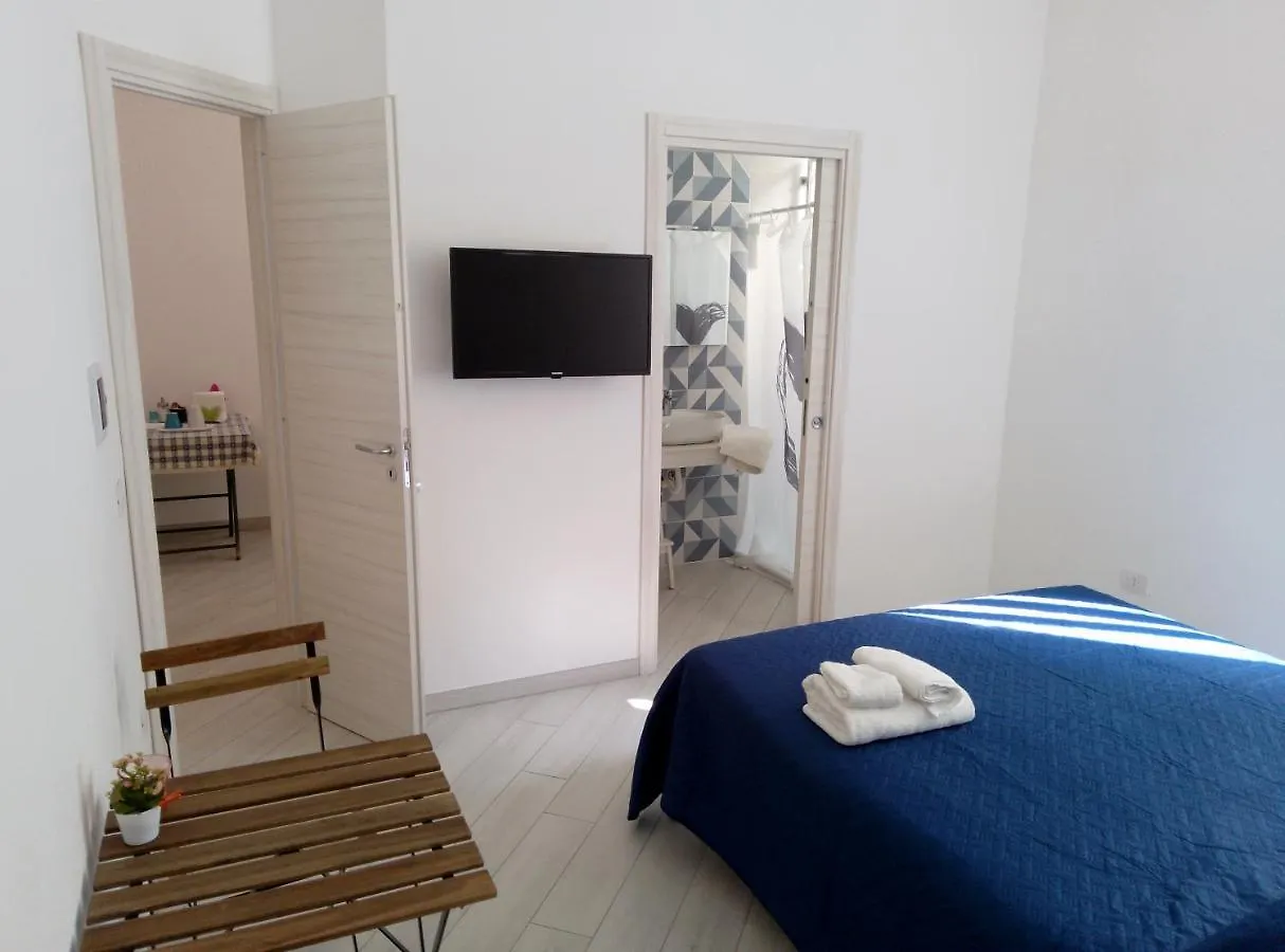 Rooms Add E Criatur Nápoly